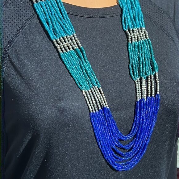 Elegant 14-Strand Blue and Silver Pill Bead Necklace - Picture 4 of 7